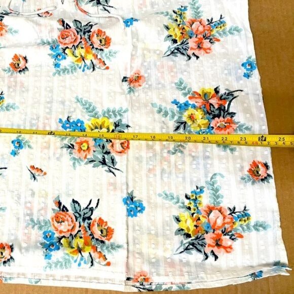 LOFT Women Garden Ruffle Tie Neck Blouse size Medium - Picture 9 of 13